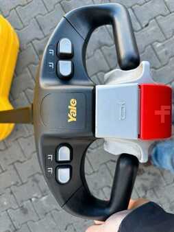 Függőleges komissiózó 2014  Yale MS 12 AC / Triplex: 4m! / nur 180h! / 2014 (11)