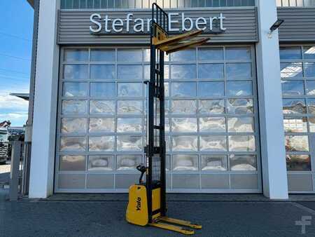 Függőleges komissiózó 2014  Yale MS 12 AC / Triplex: 4m! / nur 180h! / 2014 (14)