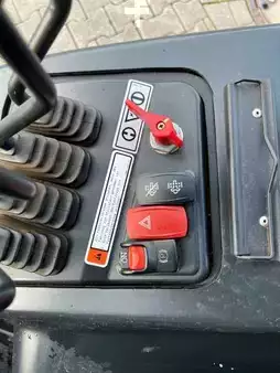 Elektro čtyřkolový VZV 2023  Doosan D30NXS / nur 482h! / 12.2023 / SS (16)