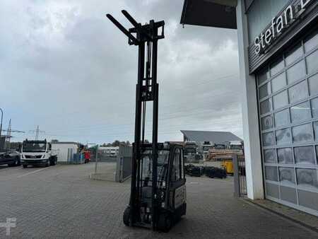 Elektro čtyřkolový VZV 2016  Crown SCT6020-1.3 / Triplex 4,3m / Batterie 06/2020 (10)