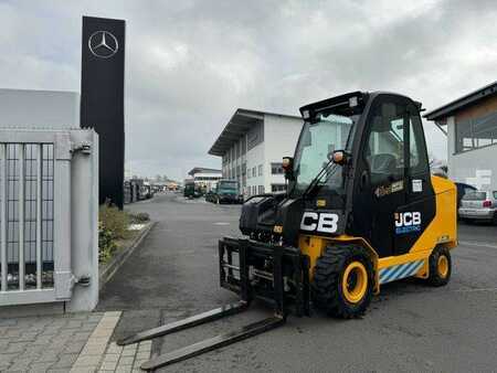 Elektro čtyřkolový VZV 2023  JCB TLT 35-22E Teletruk / Verstellgerät / nur 218h! (1)