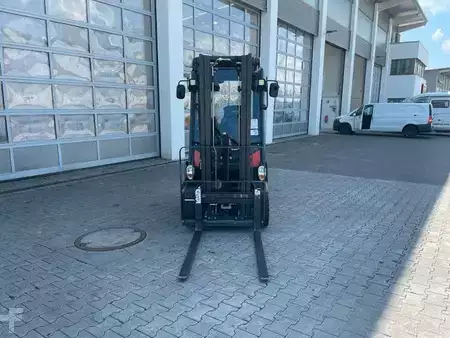 Wózki widłowe diesel 2017  Linde H14D-01 / HH 4,6m / 1.453h / Diesel / SS / Waage (12)