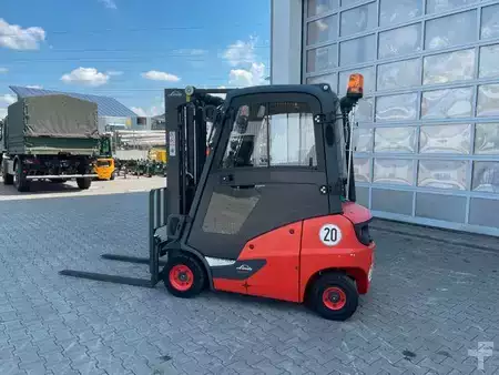 Wózki widłowe diesel 2017  Linde H14D-01 / HH 4,6m / 1.453h / Diesel / SS / Waage (13)
