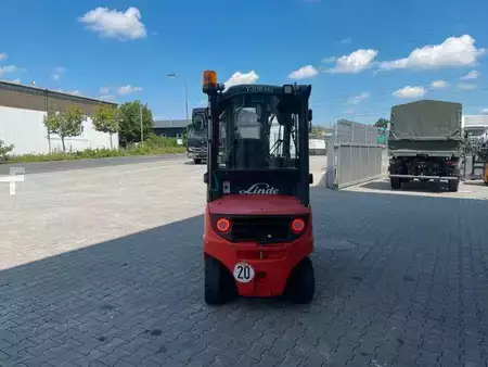 Wózki widłowe diesel 2017  Linde H14D-01 / HH 4,6m / 1.453h / Diesel / SS / Waage (15)