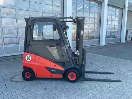 Wózki widłowe diesel 2017  Linde H14D-01 / HH 4,6m / 1.453h / Diesel / SS / Waage (4)