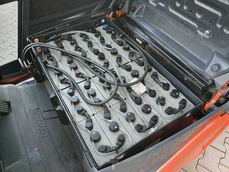 Eléctrico - 4 rodas 2013  Toyota 8FBET15 / Triplex: 4.30m / nur 3.489h! / 2022 (11)