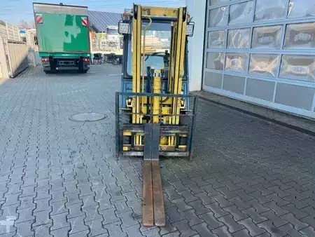 Eléctrica de 4 ruedas 1995  Komatsu FG15T-15 / Gas / 1995 / (10)