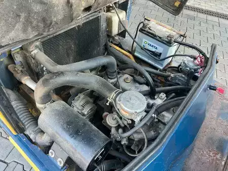 Eléctrica de 4 ruedas 1995  Komatsu FG15T-15 / Gas / 1995 / (14)