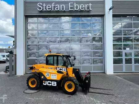 Empilhador telescópico-Fixo 2023  JCB 514-40 / nur 270h / 2023 / Gabel & Schaufel (1)