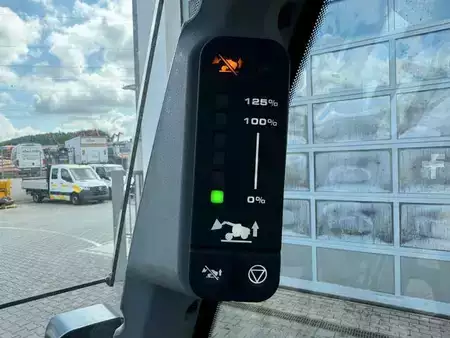 Elektro čtyřkolový VZV 2025  JCB TLT 35-26D 4WD Teletruck / nur : 143h!! / SS (16)