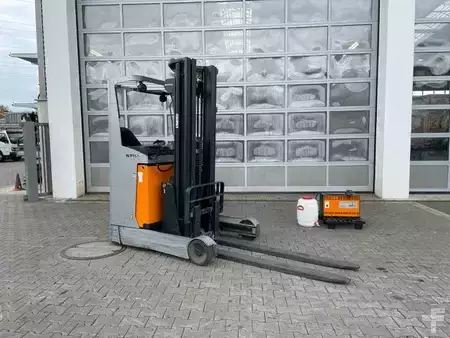 Retraky 2016  Still FM-X 14 / Schubmaststapler / 451h / HH: 5.65m (2)