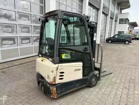 Carrelli elettrici 4 ruote 2016  Crown SCT6020-1.3 /Triplex: 4.30m / SS / 2.090h! (4)