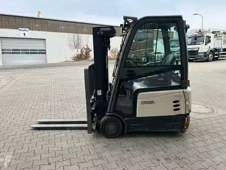Carrelli elettrici 4 ruote 2016  Crown SCT6020-1.3 /Triplex: 4.30m / SS / 2.090h! (9)