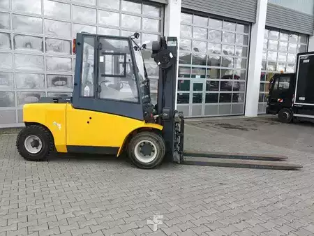 Dieseltrukki 2013  Jungheinrich DFG 680 / 4.500mm / 2.413h / Zinkenverstellgerät (2)