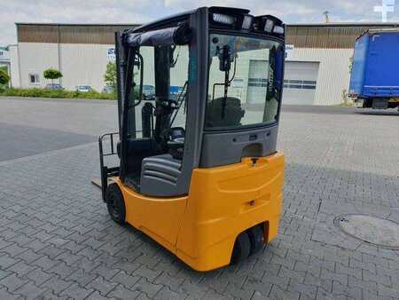 Eléctrico - 4 rodas 2017  Jungheinrich EFG 215 / Triplex: 4.25m! / nur 3.439h! / 2022 (6)