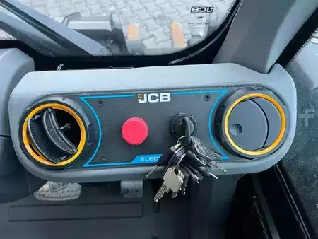 Elektro čtyřkolový VZV 2022  JCB TLT 35-22E Teletruck / nur 131h! / 2022 / SS (20)