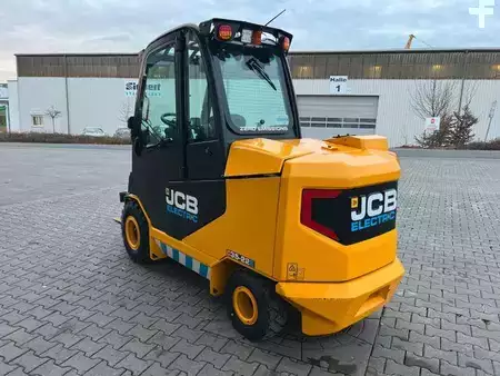 Elektro čtyřkolový VZV 2022  JCB TLT 35-22E Teletruck / nur 131h! / 2022 / SS (7)