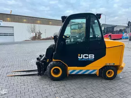 Elektro čtyřkolový VZV 2022  JCB TLT 35-22E Teletruck / nur 131h! / 2022 / SS (9)