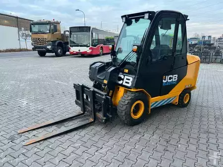 Teleskoptruck fast bom 2022  JCB TLT 35-22E Teletruck / nur 131h! / 2022 / SS (10)