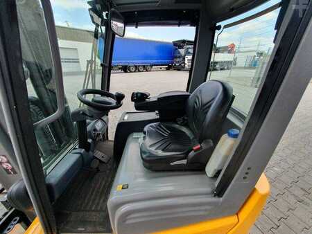 Eléctrico - 4 rodas 2017  Jungheinrich EFG 215 / Triplex: 4.25m! / SS / nur 1.368h! (12)