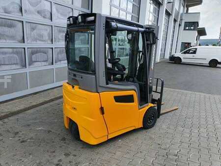 Eléctrico - 4 rodas 2017  Jungheinrich EFG 215 / Triplex: 4.25m! / SS / nur 1.368h! (4)