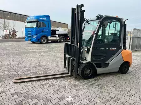 Carretilla elevadora diésel 2014  Still RX70-35 / Duplex: 3.50m / nur 627h (10)