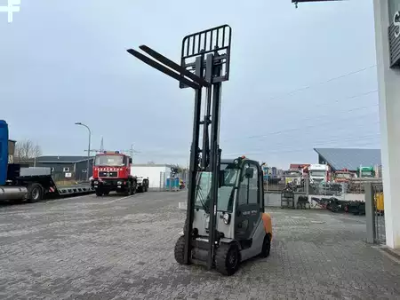 Carretilla elevadora diésel 2014  Still RX70-35 / Duplex: 3.50m / nur 627h (2)