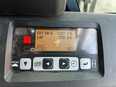 Elektro čtyřkolový VZV 2013  Toyota 8FBET15 / Triplex: 4.30m / nur 1.187h! / SS (16)