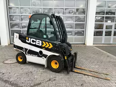 Teleskopstapler-Starr 2019  JCB TLT 30D Teletruck 2WD / nur 1.948h! (2)