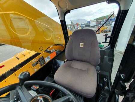 Wózki teleskopowe sztywne 2022  JCB 541-70 / nur 438h / 2022 / 4.100kg / 7m / 109PS (11)