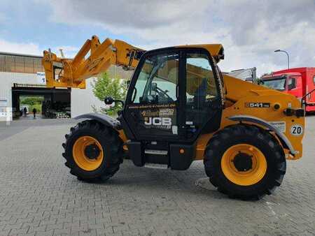 Wózki teleskopowe sztywne 2022  JCB 541-70 / nur 438h / 2022 / 4.100kg / 7m / 109PS (6)