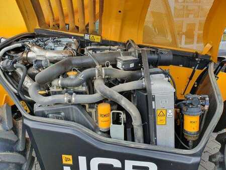 Wózki teleskopowe sztywne 2022  JCB 541-70 / nur 438h / 2022 / 4.100kg / 7m / 109PS (9)