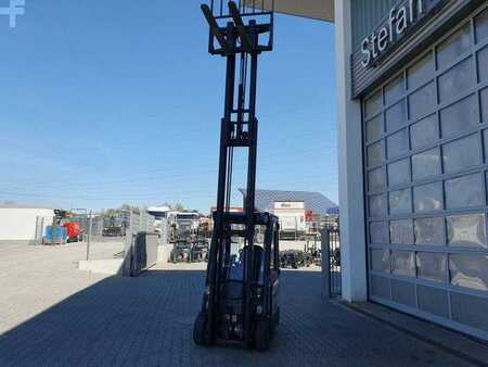 Elektro 4 Rad 2017  Crown SCT6020-1.3 /Triplex: 4.30m /Batterie 2020 (10)