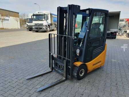 Elektro 4 Rad 2013  Jungheinrich EFG 215 / Triplex: 4.35m! / SS / nur 2.054h! (8)
