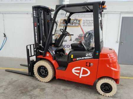 Eléctrica de 4 ruedas 2023  EP Equipment Equipment EFL253 / Triplex: 4,80m / SS / Neu (3)