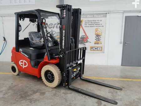 Eléctrica de 4 ruedas 2023  EP Equipment Equipment EFL253 / Triplex: 4,80m / SS / Neu (4)