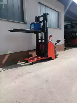 Pallet Stackers 2011  Linde L16 APi-372 (3)