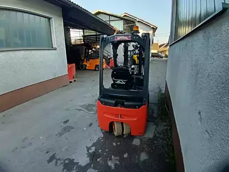 Electric - 3 wheels 2018  Linde E20L-02-386 (9)