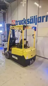 Chariots électriques à 3 roues 2018  Hyster J2.0XNT LWB (2)