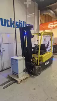 Chariots électriques à 3 roues 2018  Hyster J2.0XNT LWB (3)