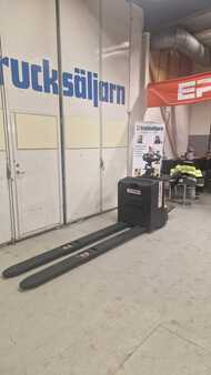 Lavtløftende truck 2022  Hyster P2.5S (2)