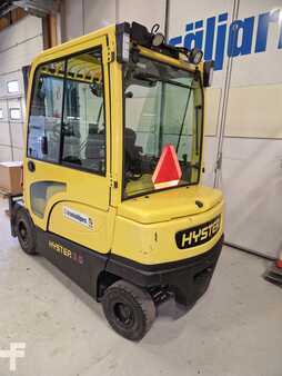 Chariot 4 roues électrique 2020  Hyster J3.5XN (2)