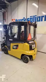 Eléctrica de 4 ruedas 2018  CAT Lift Trucks EP25N (2)