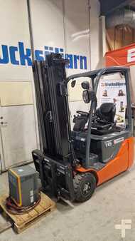 Elektro tříkolové VZV 2016  Toyota 8FBEK16T (5)