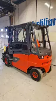 Elektrisk- 4 hjul 2014  Linde E50HL -01 (2)