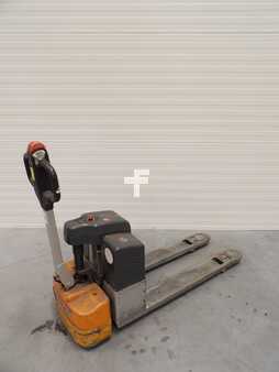 Electric Pallet Jacks 2017  Still ECU15 (1)