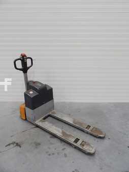 Electric Pallet Jacks 2018  Still ECU15 (2)