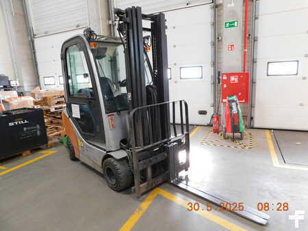 Treibgasstapler 2019  Still RX70-20T (3)