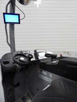 Schubmaststapler 2021  Still FMX25 (5)