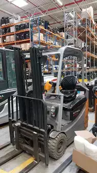 Elektromos 3 kerekű 2021  Still RX50-13 drive in (1)